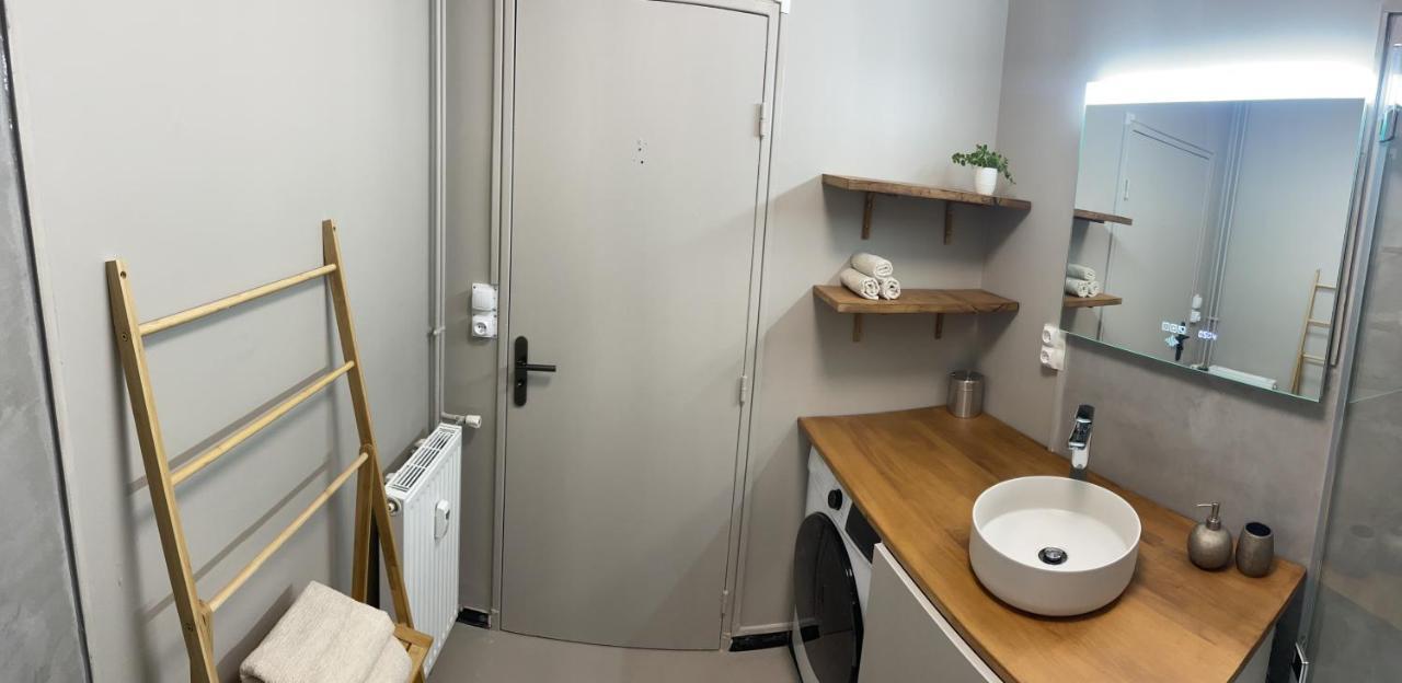 Appartement De Charme Au Pied De La Basilique Saint Remi Reims Zewnętrze zdjęcie